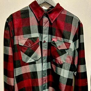 Dixxon Flannel (The Brawler)